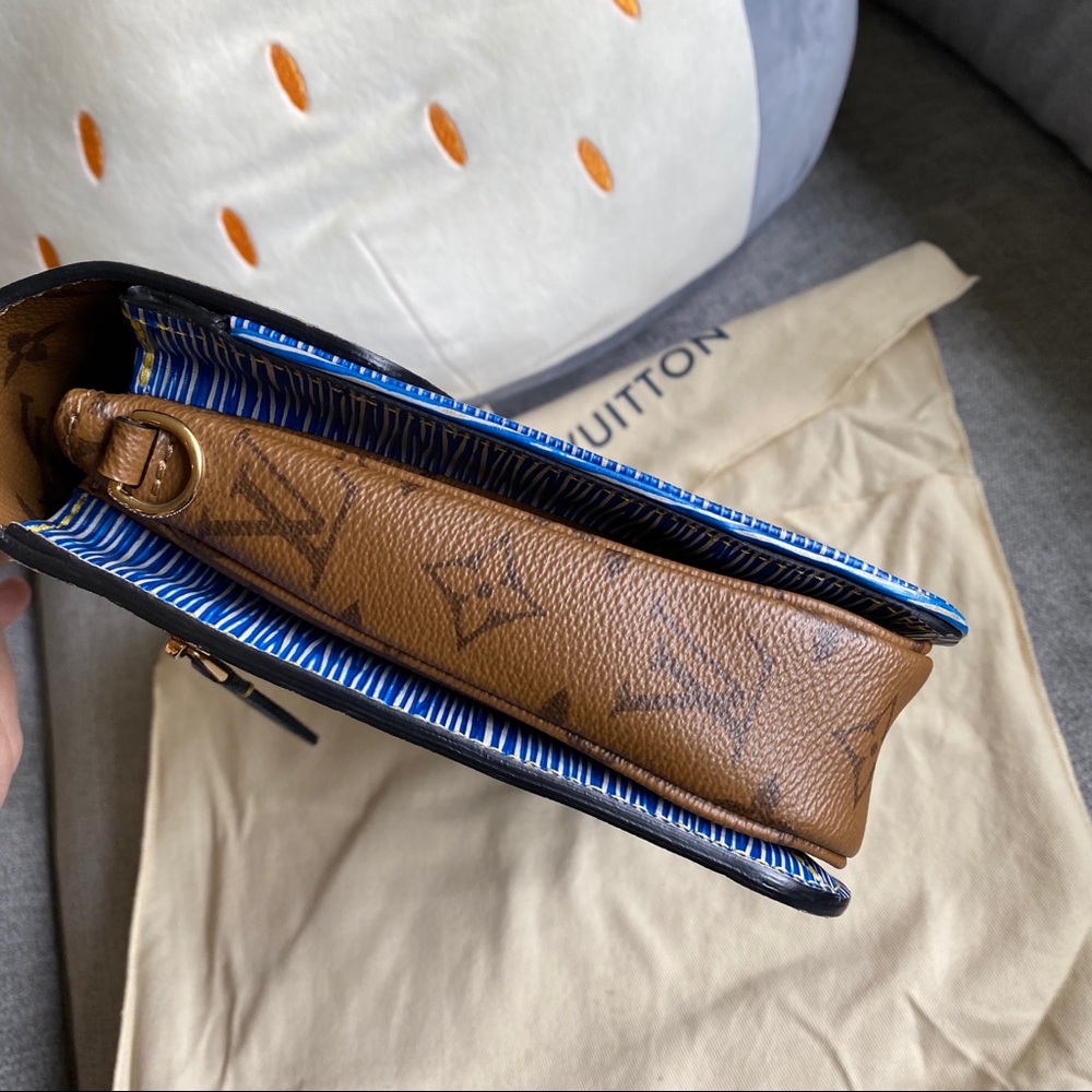 SOLD Louis Vuitton epi reverse monogram Metis - Picture 3 of 8